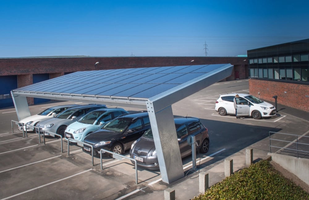 Solar panel carport structure